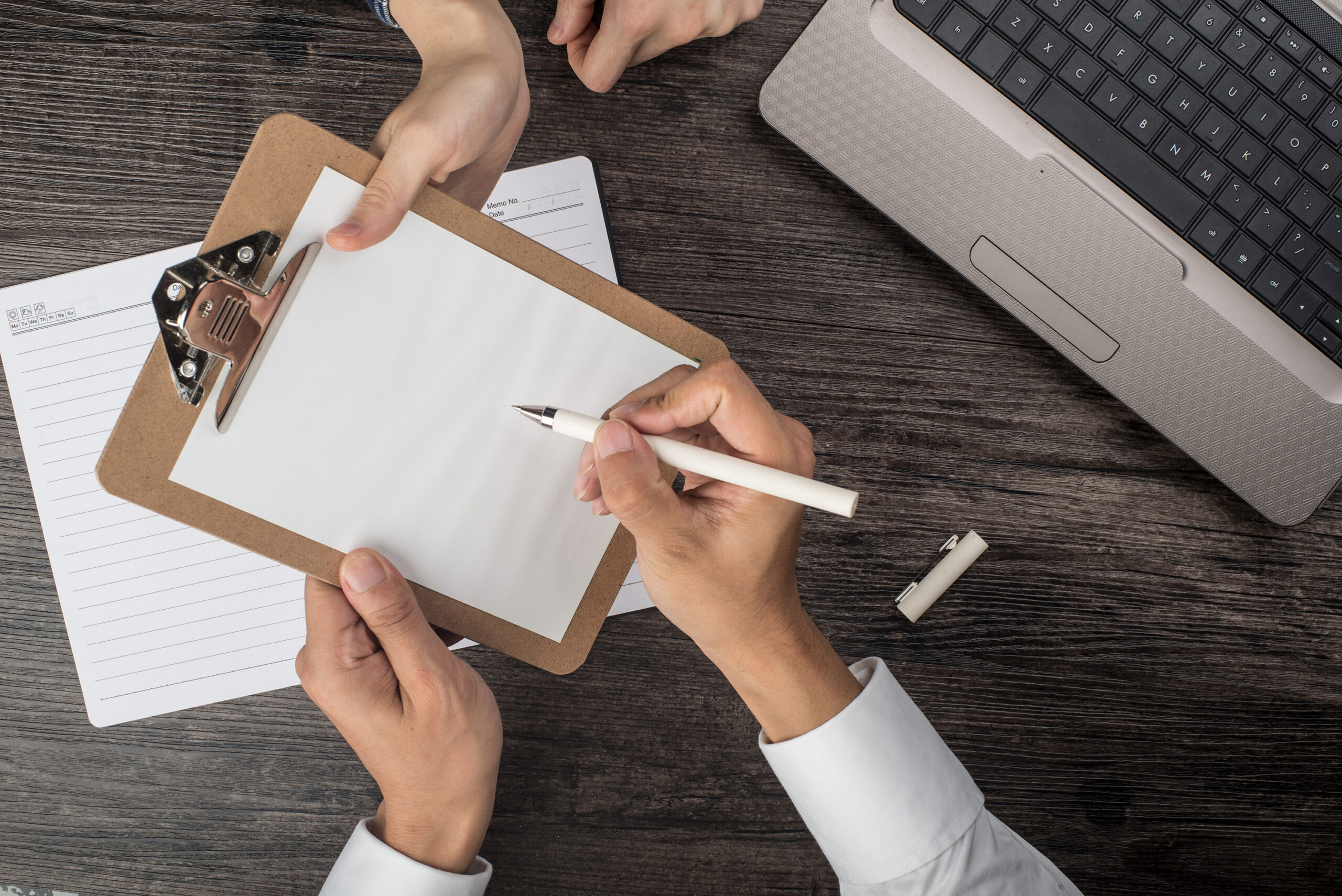 How to Get Signed to a Social Media Agency | OneClickDigital